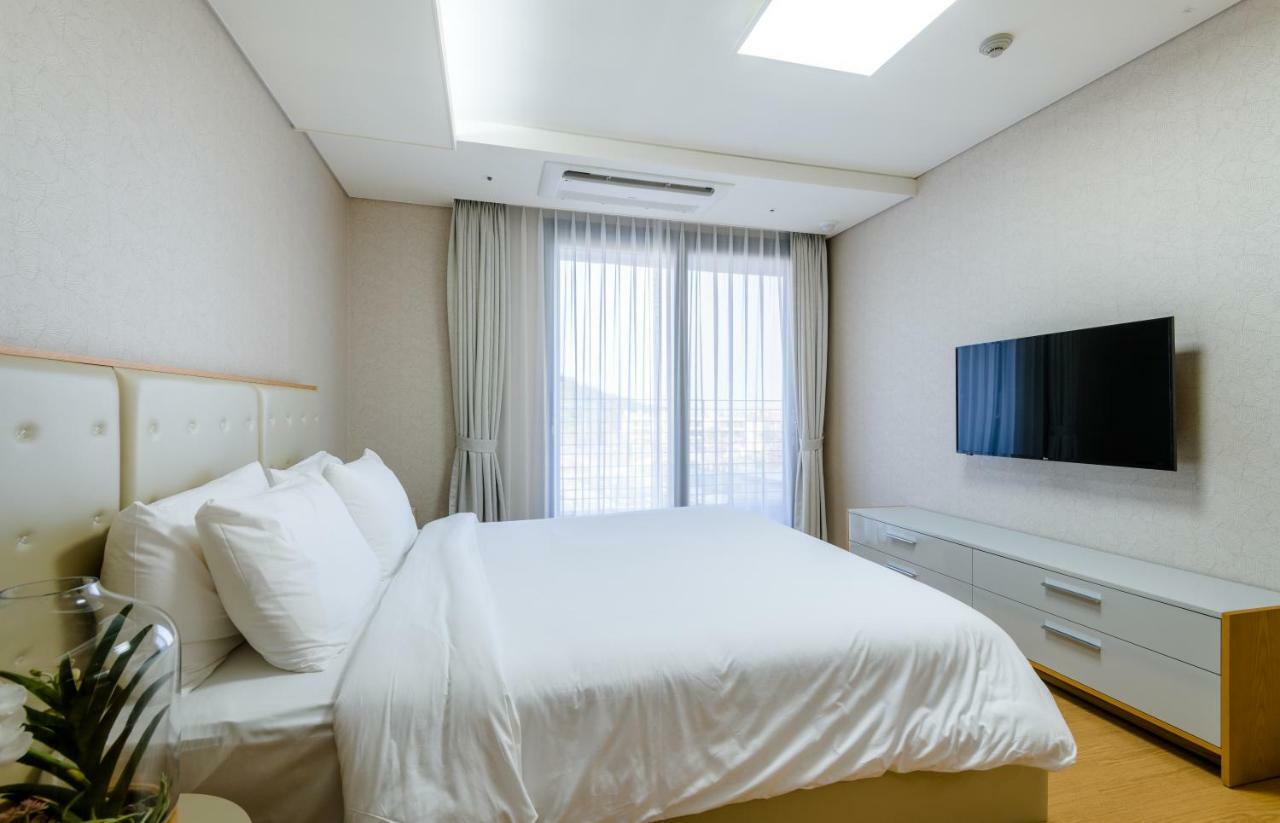 Seaside Arden Hotell Seogwipo Exteriör bild