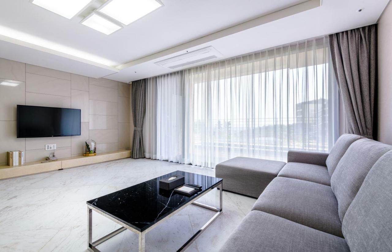 Seaside Arden Hotell Seogwipo Exteriör bild