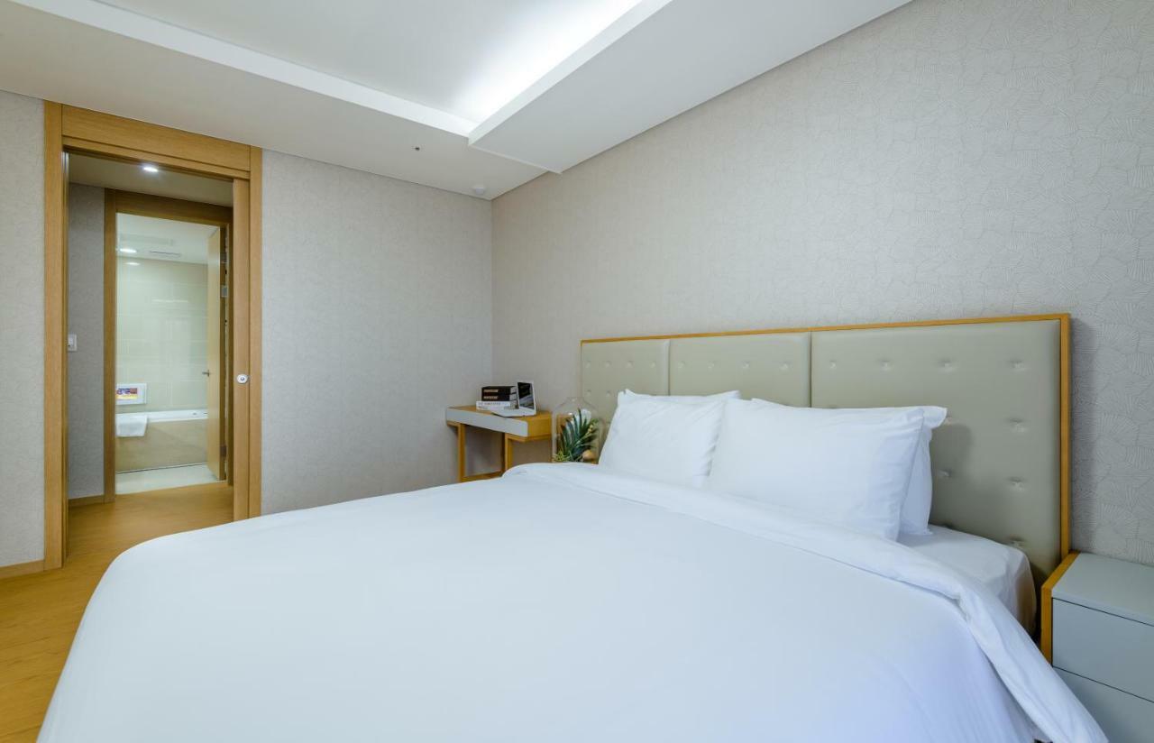 Seaside Arden Hotell Seogwipo Exteriör bild