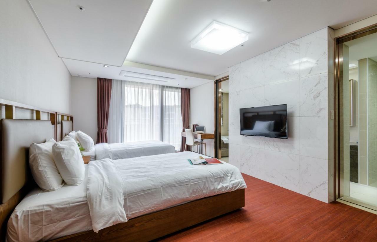 Seaside Arden Hotell Seogwipo Exteriör bild