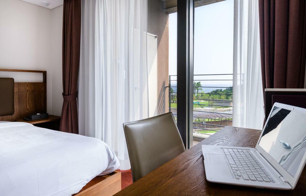 Seaside Arden Hotell Seogwipo Exteriör bild